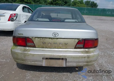 1996 Toyota Camry Dx/Le/Xle z USA, uszkodzony, nr VIN JT2BG12KXT0417132